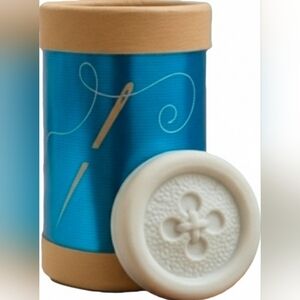 Soap - 5 Avon Vintage Button Themed Scented Guest Soap